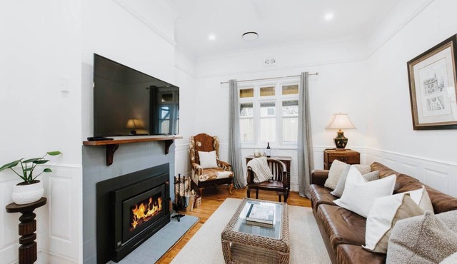The Gladstone An Expansive Outdoor Oasis in Town