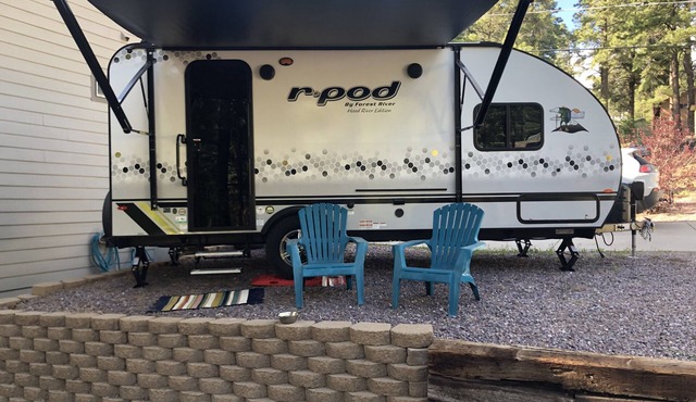 The Glamping Rpod in the Pines - Pet Friendly!