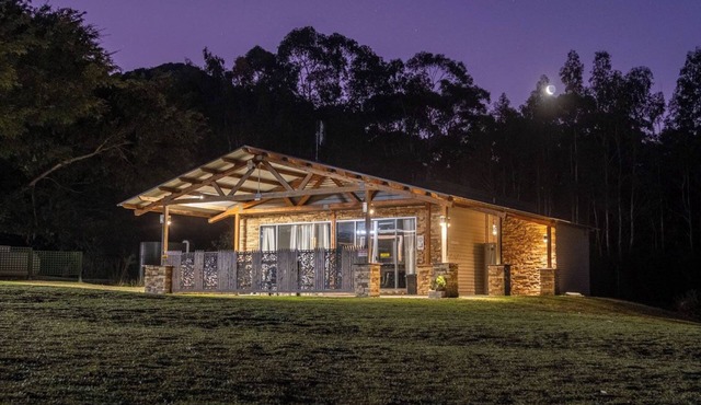 The Grampians Motel & The Views Restaurant