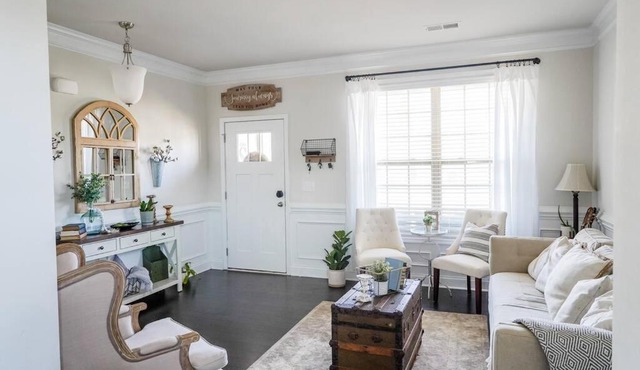 The Grand 5BR Retreat -15 mins to Greenville