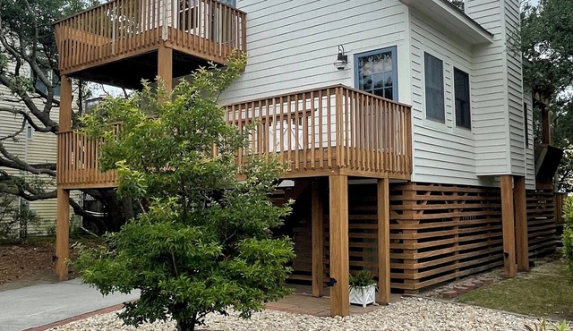 The Half Shell, Oceanside Beach Cottage, 6 min walk to beach