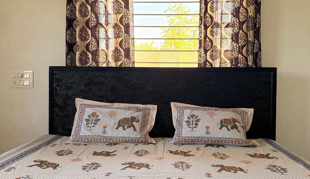 THE HARI VILLA: Charming 2-bedroom villa with AC, WiFi in enchanting Udaipur