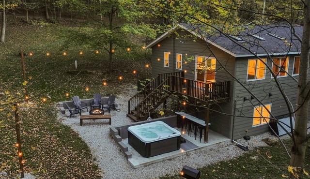 The Haven @ Hocking | Luxury Retreat, Hot Tub