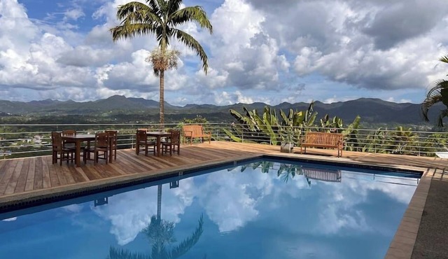 The Hemraj Haven - Amazing Views from the Tamavua Hills