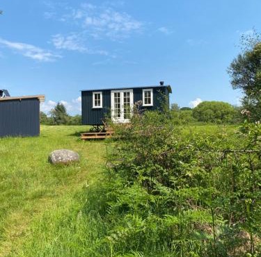 The Hidden Shepherds Hut- Off Grid Retreat