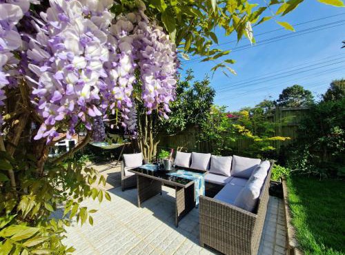 The Hideaway - Central Wareham