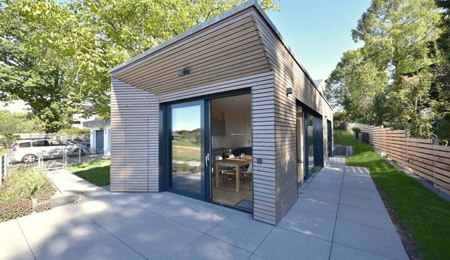 The high-quality Tinyhaus offers a panoramic view over the southern part of the city. Black Forest.
