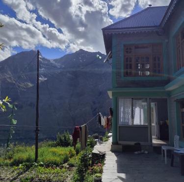 The Himalayan lap