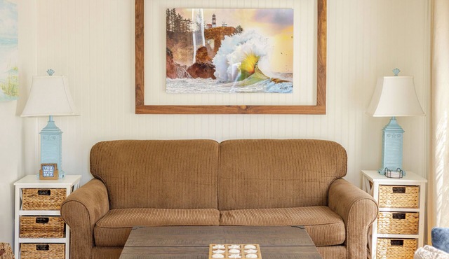 The HollyHock Cottage - a coastal themed beach getaway