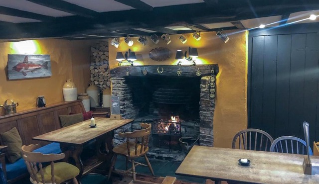 The Hoops Inn & Country Hotel
