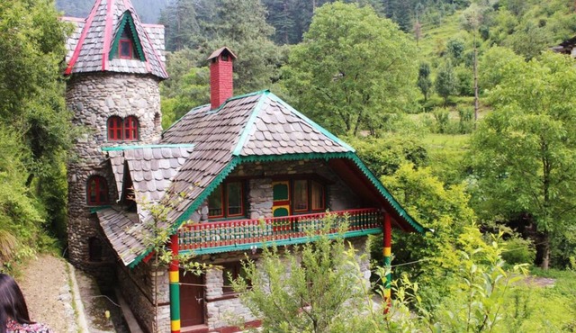 The Hostalgic Jibhi - Hostel