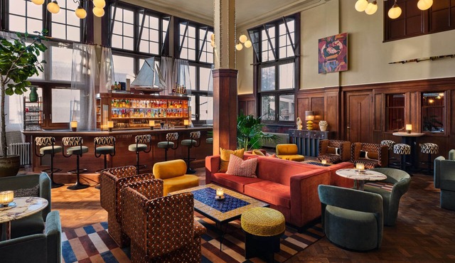 The Hoxton, Lloyd