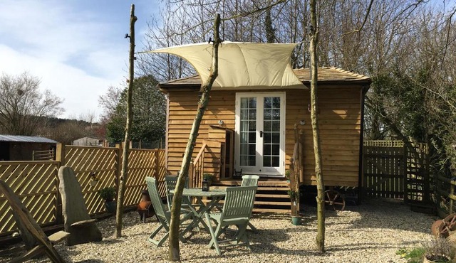 The Hut@Dinnington