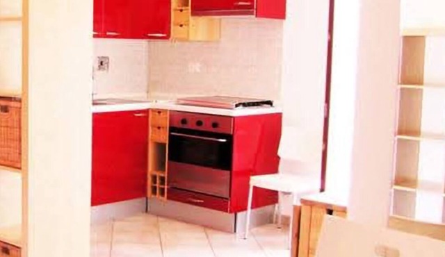 The I Due Mari studio apartment is a lovely open space apartment.