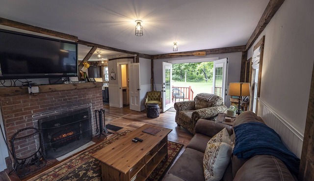 The Inn at Knife Shop Falls - A Historic Waterfront Getaway