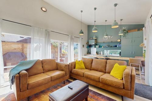 The Island Quarters