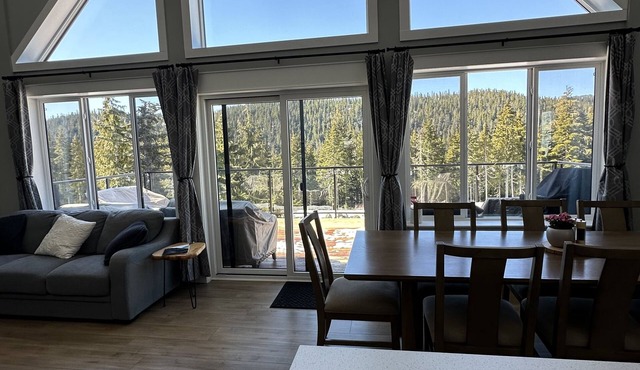 The Knotty Cedar*Entire Chalet*Mount Washington*media room