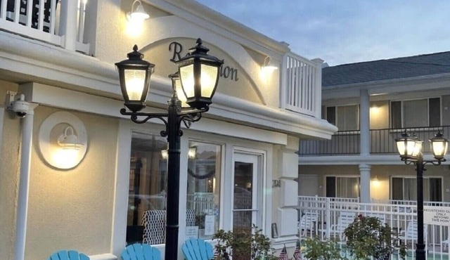 The Lamplight Inn