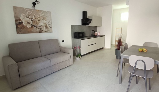 The land .Accommodations 5 minutes to Gardaland, in the quiet among vineyards and olive trees.