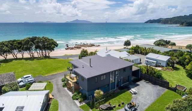The Langs - Large, modern, sunny holiday with stunning views a stone's throw from Langs beach