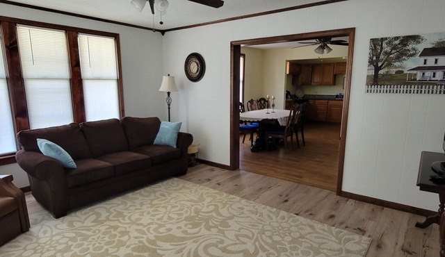 The Lariat House, charming farm style home