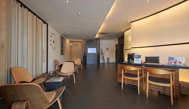 The Leverage Business Hotel Mergong
