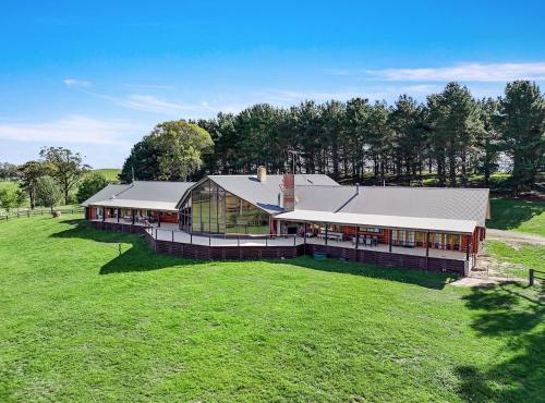 The Lodge at Eagle Rock Farm,