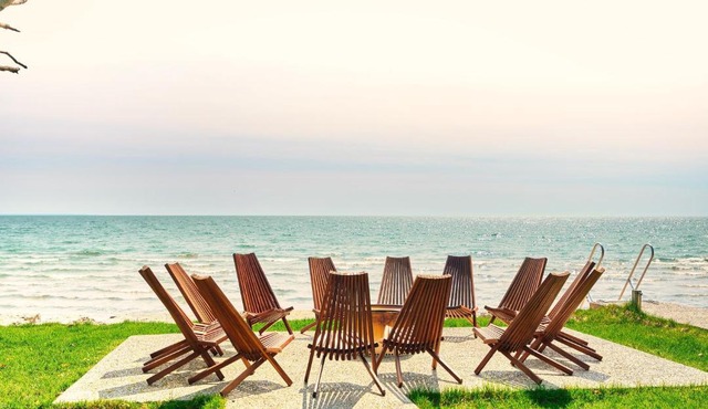 The Long Beach Resort - Beachfront Cottages & Townhouse Suites