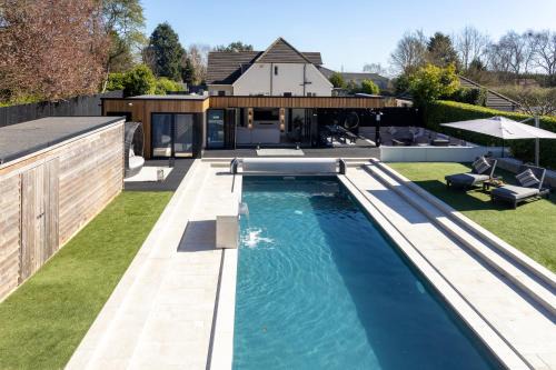 The Luxury House