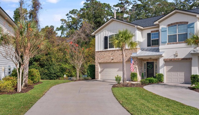 The Mae: 3BD/2.5BA FLETC/Family/Pet Friendly Modern Townhome