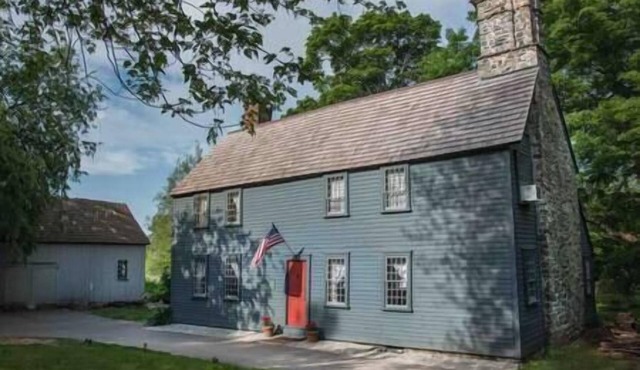 The Major Thomas Fenner House: An Historic Retreat
