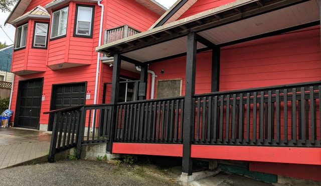 The Maple Executive Suite | 2-Bedroom Serviced Apartment