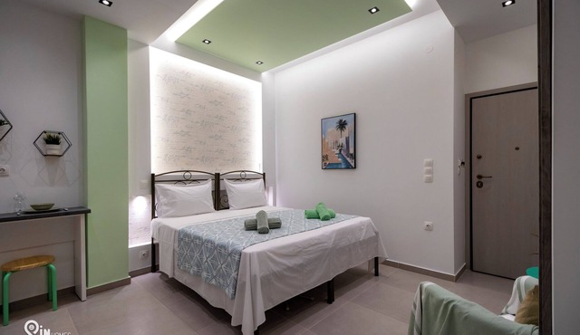 The Mint - Stylish Studio in Egaleo/Athens