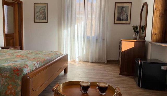 "The Moment"- rooms Bergamo center, self check-in, late Arrivals
