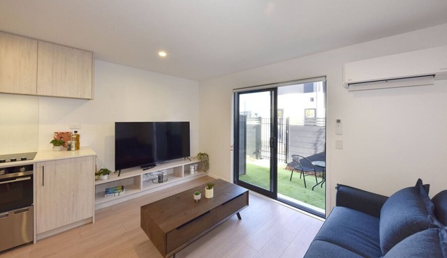 The Moorhouse Hideaway | Modern 1BR City Retreat