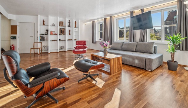 The most central holiday apartment in Munich - 90 m² luxury at Viktualienmarkt