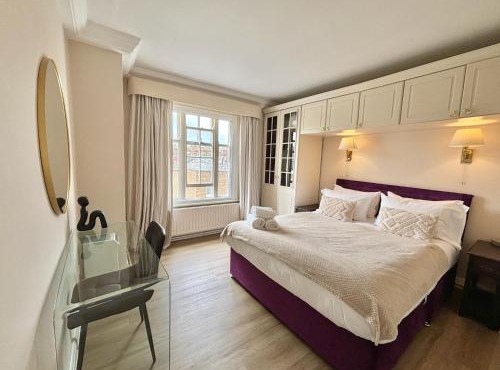 The Mozart Suite by Sloane Square