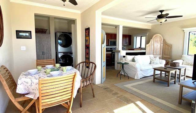 The Nest at Surewinds in beautiful St Thomas with WiFi, AC