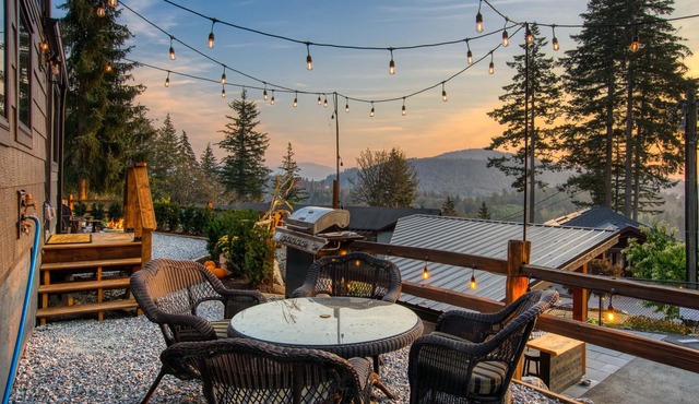 The Nest TINY HOME beautiful views private retreat