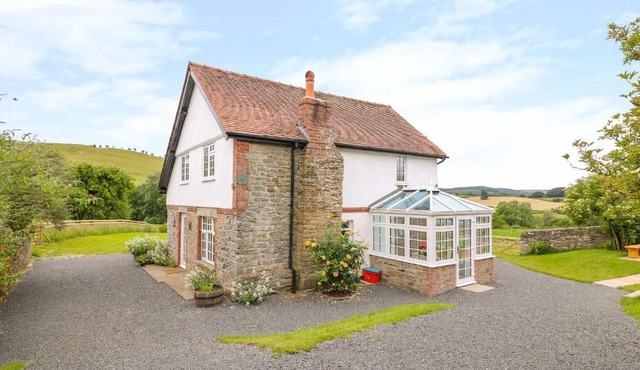 The Old Farmhouse, Upper Pitts