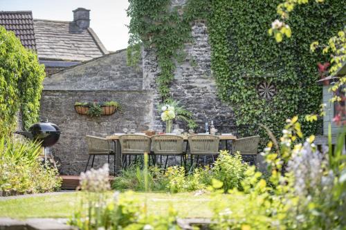 The Old Manse