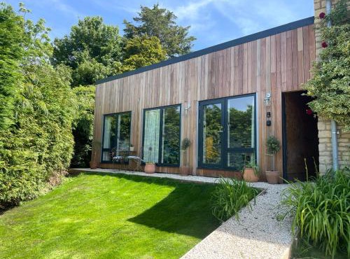 The Olive Tree - Peaceful and tranquil gem in Box