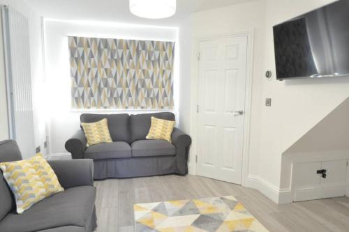 The Osprey - Comfortable 3-Bedroom Stay for Business or Leisure