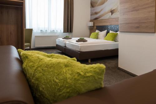 The Outlet Hotel