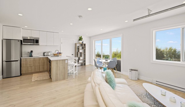 The Owl’s Nest | Panoramic Ocean View Retreat