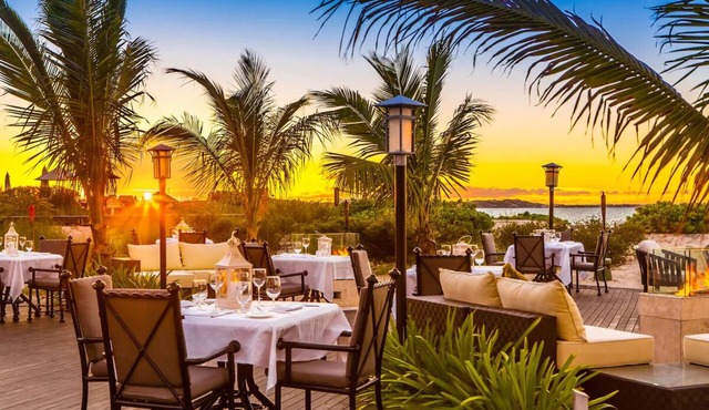 The Palms Turks & Caicos, 2-bedroom Pool View Suite, Beachfront Dining & Pool