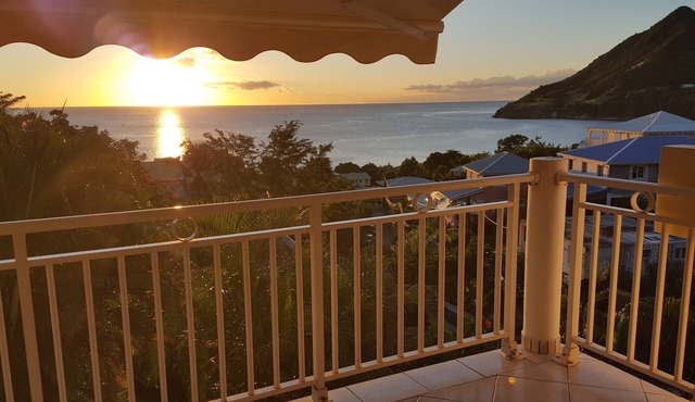' The Panoramic and Flowery Residence, IMPREGNABLE View, CLIM, WIF