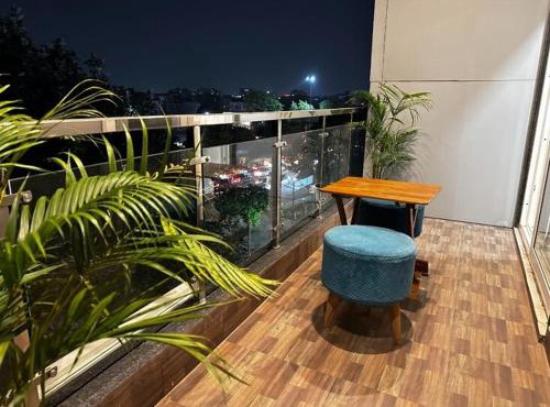 The Paras Studio Serviced Apartments