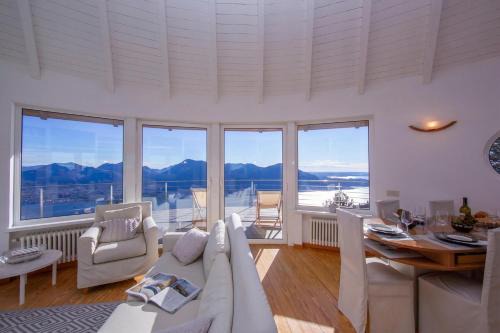 The Perfect View Loft - Happy Rentals
