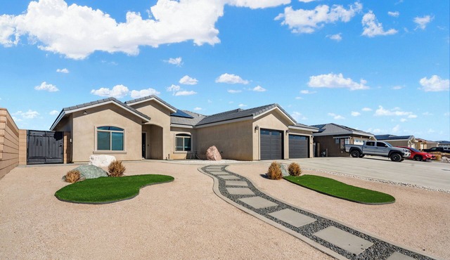 The Premier- 3BD/2BTH Home in Ridgecrest